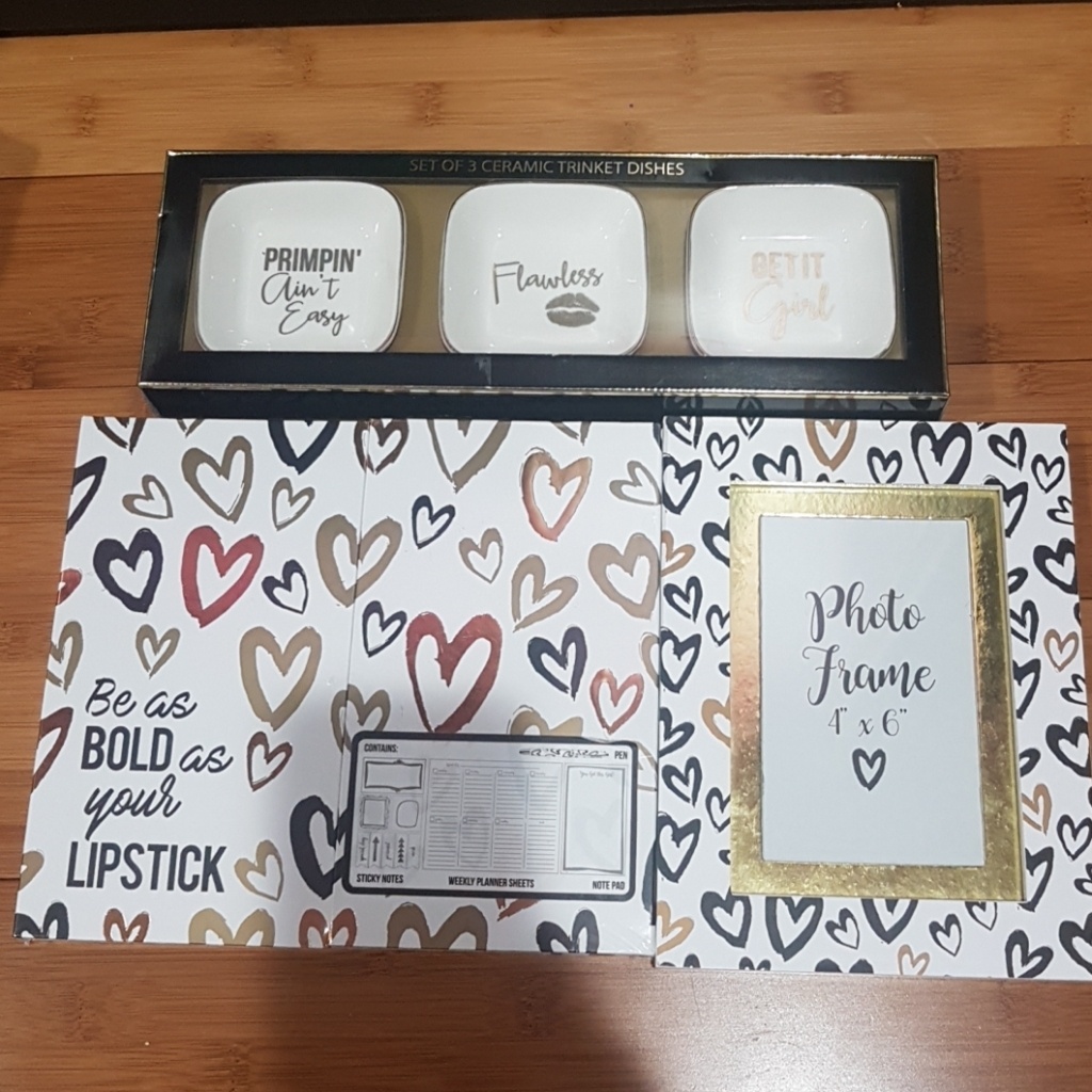 Three Piece Set